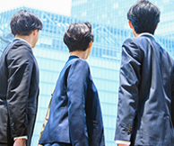 人事のお祝いを電報で